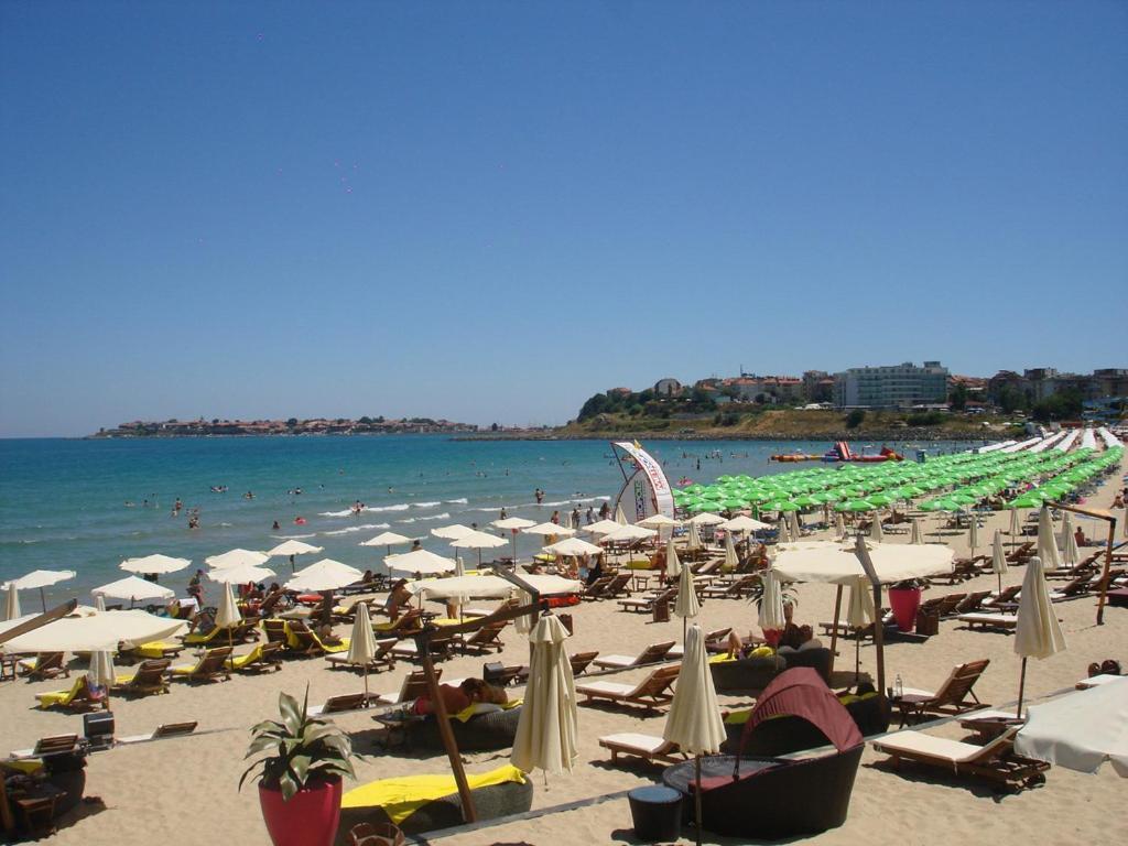 Royal Sun Holiday Apartments Słoneczny Brzeg Zewnętrze zdjęcie