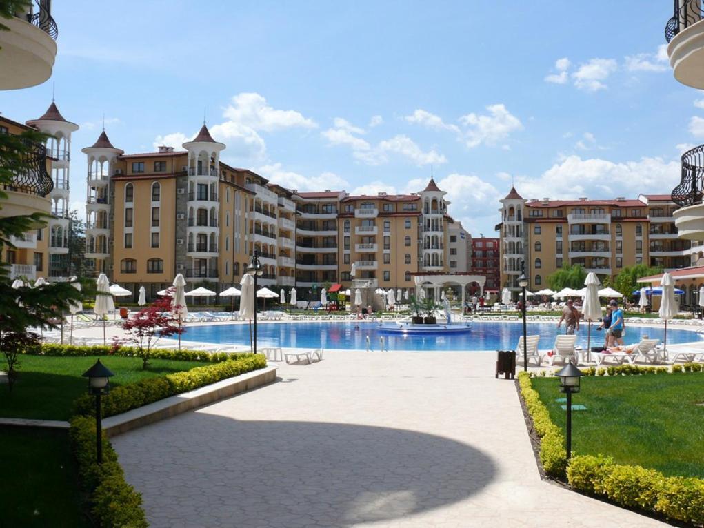 Royal Sun Holiday Apartments Słoneczny Brzeg Zewnętrze zdjęcie